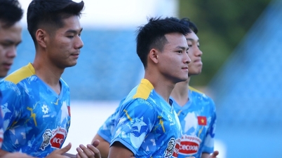 Drei Spieler trainieren getrennt, Bui Tien Dung fehlt beim Training der vietnamesischen Nationalmannschaft