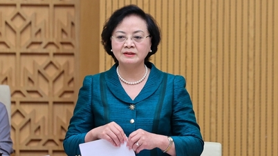 내무부 장관: "지방 공무원 확대해 지방자치단체 지원"
