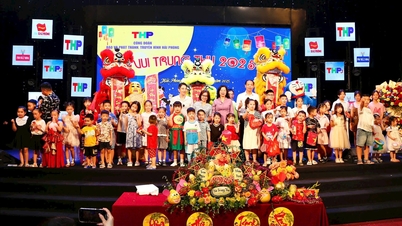 ハイフォンの新聞、ラジオ、テレビのスタッフと中秋節をお祝いしましょう