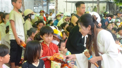 Ấm áp chương trình "Vui hội trăng rằm" tại Nam Đà