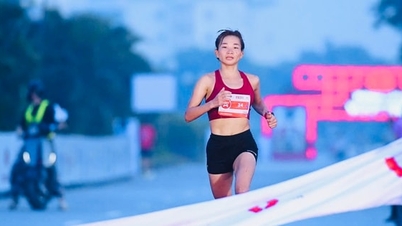 Nguyễn Thị Oanh, Hoàng Thị Ngọc Hoa về nhất giải Marathon quốc tế 2025