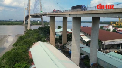 Bandar Ho Chi Minh: Hapuskan lokasi perniagaan dan gudang di bawah jambatan sebelum 30 Oktober