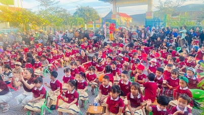 A PTSC Quang Binh szeretetet hoz a gyerekeknek - "Közép-őszi fesztivál gyerekeknek"
