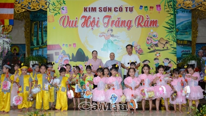 Ấm áp “Vui hội trăng rằm” tại Kim Sơn Cổ Tự