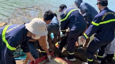Woman's body found 3 days after being swept away by floodwaters