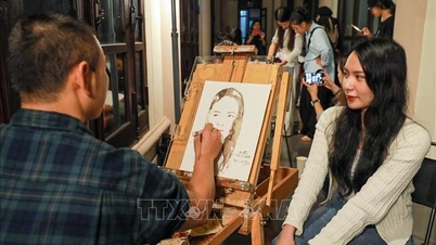 Lần đầu tiên Bảo tàng Mỹ thuật Việt Nam mở cửa đón khách đêm