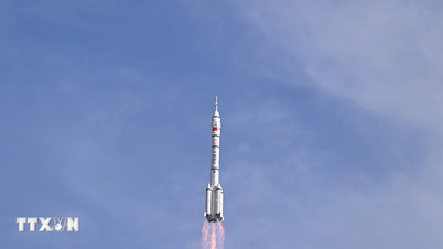 Çin, Shenzhou-21 insanlı uzay aracını başarıyla fırlattı