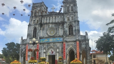 הארכיטקטורה הייחודית של כנסיית מאנג לאנג העתיקה