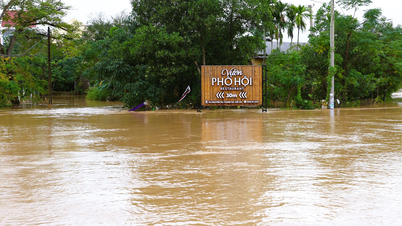 Livet i det oversvømte området i Hoi An