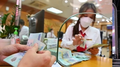 Mnoho bank zvyšuje úrokové sazby u vkladů na více než 6 % ročně.