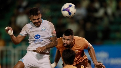 Märklig V-liga: Mästaren tävlar mot HAGL om att hålla sig kvar i ligan, osäker på vem som är bättre