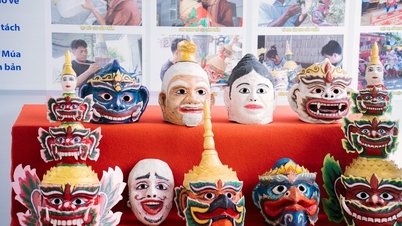 खमेर लोगों का मुकुट और मुखौटा बनाने का पेशा एक अमूर्त सांस्कृतिक विरासत है।