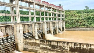 ১ নভেম্বর সন্ধ্যা ৭:৩০ টা থেকে কন কুওং কমিউনের চি খে জলবিদ্যুৎ কেন্দ্রের জলাধার থেকে জল ছাড়া হবে।