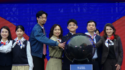 O festival “Not Alone” divulga a mensagem da proteção das crianças no mundo digital.