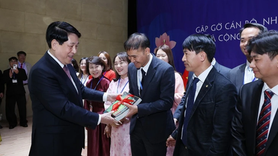 El presidente se reúne con la comunidad vietnamita en el sureste de Corea.