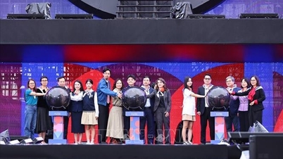 Hari Keselamatan Dalam Talian 'Not Alone': Berganding bahu untuk melindungi generasi muda dalam dunia digital