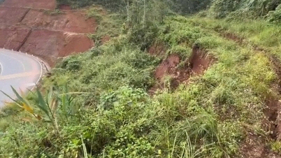 Två stora sprickor uppstår och hotar Highway 24 och bostadsområden i Quang Ngai.