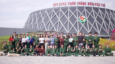 Распространение духа Победы в Дьенбьенфу среди студентов Санкт-Петербурга, Россия