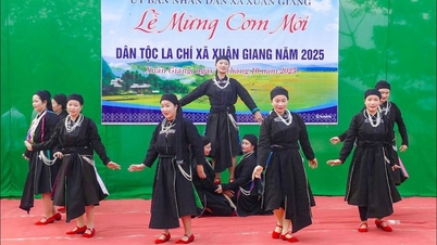 Kembali ke Xuan Quang untuk merayakan bersama kelompok etnis La Chi