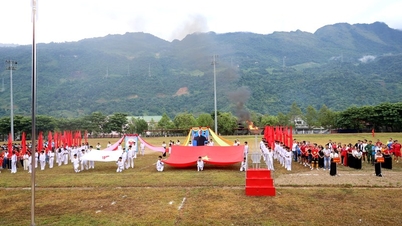 Kompetisi olahraga massal yang menarik antar kelompok etnis di Muong Lay