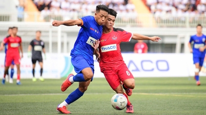 Perlawanan menarik dalam perlawanan akhir Kejohanan Bola Sepak Pekerja dan Penjawat Awam Vietnam