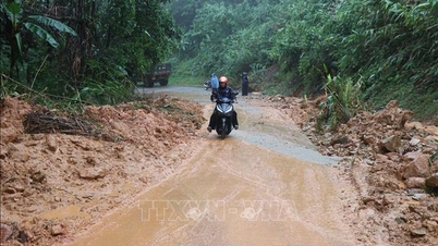 Το σκαλοπάτι 1 της Εθνικής Οδού 24C που συνδέει Ντα Νανγκ - Κουάνγκ Νγκάι δόθηκε στην κυκλοφορία