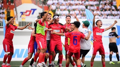 Sacombank a remporté le championnat de football des travailleurs et fonctionnaires du Vietnam 2025