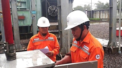 রাতারাতি উচ্চভূমিতে বিদ্যুৎ পৌঁছে দেওয়া