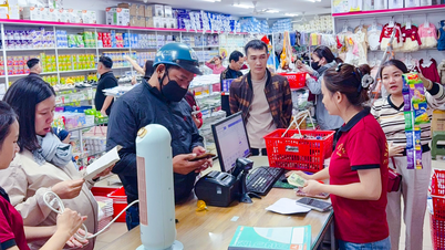 Moda, sprzęt grzewczy w sezonie, rynek Nghe An „rozgrzewa się”