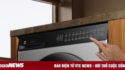 Zdalnie steruj i monitoruj cykle prania i suszenia za pomocą aplikacji na telefon komórkowy