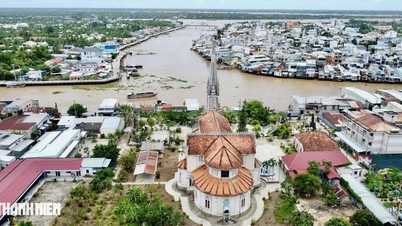 Phục dựng chợ nổi Cái Bè tại lễ hội Làng cổ Đông Hòa Hiệp, Đồng Tháp