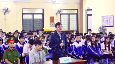 Hơn 1.000 học sinh phường Lào Cai tham gia chương trình hưởng ứng Ngày Pháp luật Việt Nam 09/11