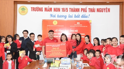 Techcombank hỗ trợ thiết bị giáo dục cho các trường học bị ảnh hưởng thiên tai