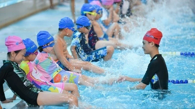 ການຝຶກອົບຮົມທັກສະການຕອບໂຕ້ພາຍໃຕ້ນ້ໍາສໍາລັບນັກຮຽນ