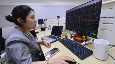 Een reeks aandelen en vastgoedaandelen 'storten de bodem'