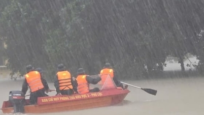 ນ້ຳ​ຖ້ວມ​ຢູ່​ແມ່​ນ້ຳ​ເຫ້ວ ແລະ ດ່າໜັງ ສູງ​ກວ່າ​ລະ​ດັບ 3 ເຕືອນ​ໄພ
