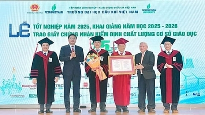 دانشگاه PVU گواهینامه اعتباربخشی کیفیت آموزش دوره جدید را دریافت کرد