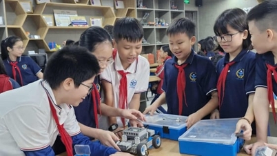 Eine Unterrichtsstunde im „STEM-Raum“ der Cau Giay-Schüler