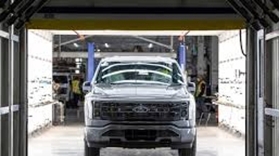 A picape elétrica de porte médio da Ford, modelo 2027, terá preço inicial de US$ 30.000: nova estratégia.