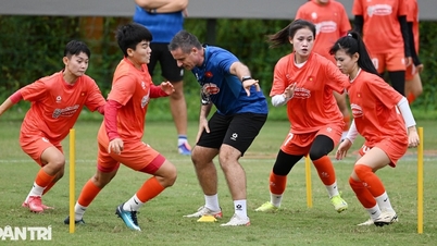 VFF-voorzitter zegt iets speciaals tegen het Vietnamese vrouwenteam vóór de SEA Games
