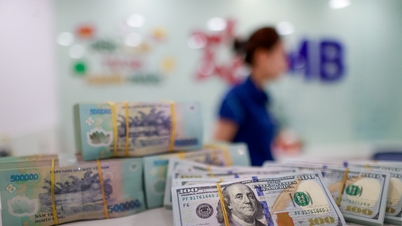 2025年11月4日現在の銀行金利：銀行は金利を最大0.5％まで引き上げ始める