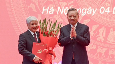 Soudruh Do Van Chien zastává funkci stálého zástupce tajemníka stranického výboru Národního shromáždění pro období 2020–2025.