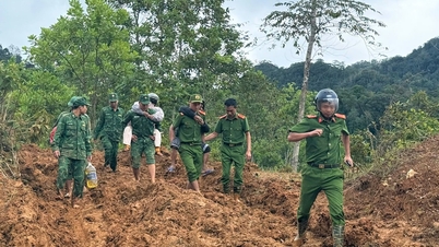 Hỗ trợ đưa 4 bệnh nhân ở xã Hùng Sơn đi cấp cứu, điều trị