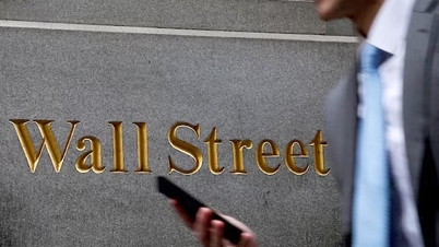 ওয়াল স্ট্রিটের দীর্ঘতম বহু-বছরের সমাবেশ: আশাবাদ ছড়িয়ে পড়ে কিন্তু সুদের হারের ঝুঁকি সতর্ক থাকে