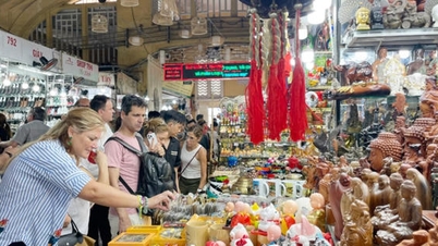 תיירות וייטנאם מושכת מאוד מבקרים בינלאומיים