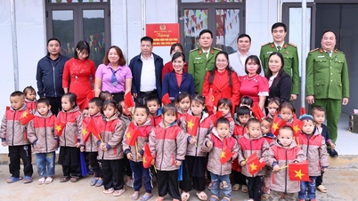 Inauguration of Ban Pang Kindergarten, Ban May Commune