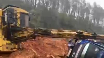 Tras un deslizamiento de tierra, dos personas resultaron heridas en Ha Tinh.