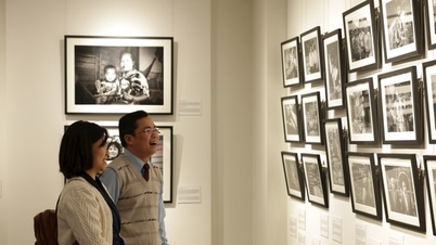 Hành trình chuyển mình đáng kinh ngạc của Việt Nam qua ống kính nhiếp ảnh gia người Anh