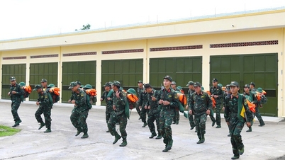 មេ​ដឹកនាំ​យោធភូមិភាគ​ទី​៥​បញ្ជា​ការ​ឆ្លើយ​តប​ដោយ​ផ្ទាល់​ចំពោះ​ព្យុះ​ Kalmaegi ក្នុង​តំបន់