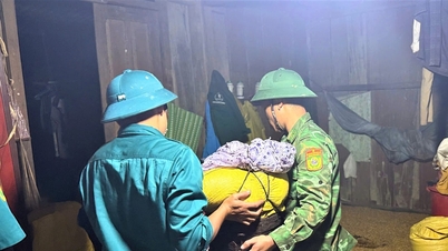 Descoperind mai multe crăpături lungi, comuna La Dee a evacuat de urgență oamenii din zona periculoasă.